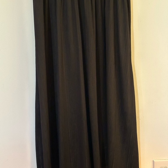 Zara wrinkle look dress black size medium - Picture 4 of 8